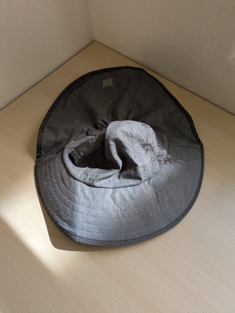 Sunday Afternoons Adventure Hat S/M Gray – Sun Protection Hiking Hat
